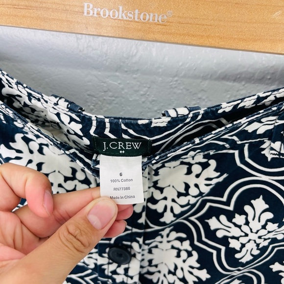 J Crew Fun Floral Blue Print Front Button Mini Skirt - Picture 3 of 4